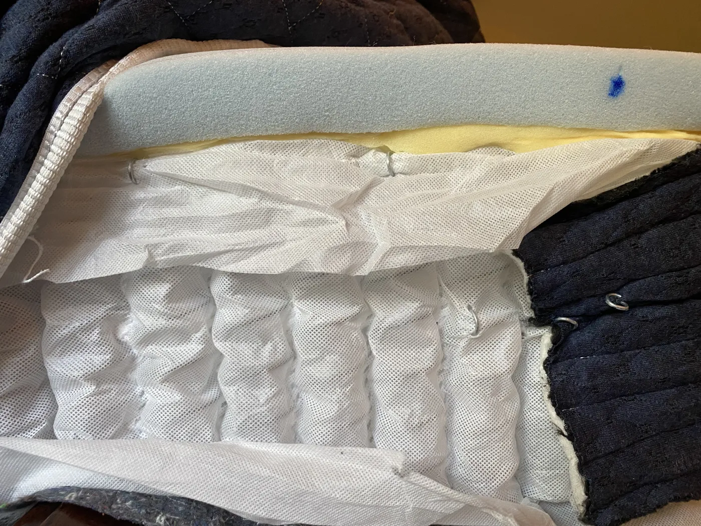 Brooklyn Signature Hybrid cut open, showing its layers